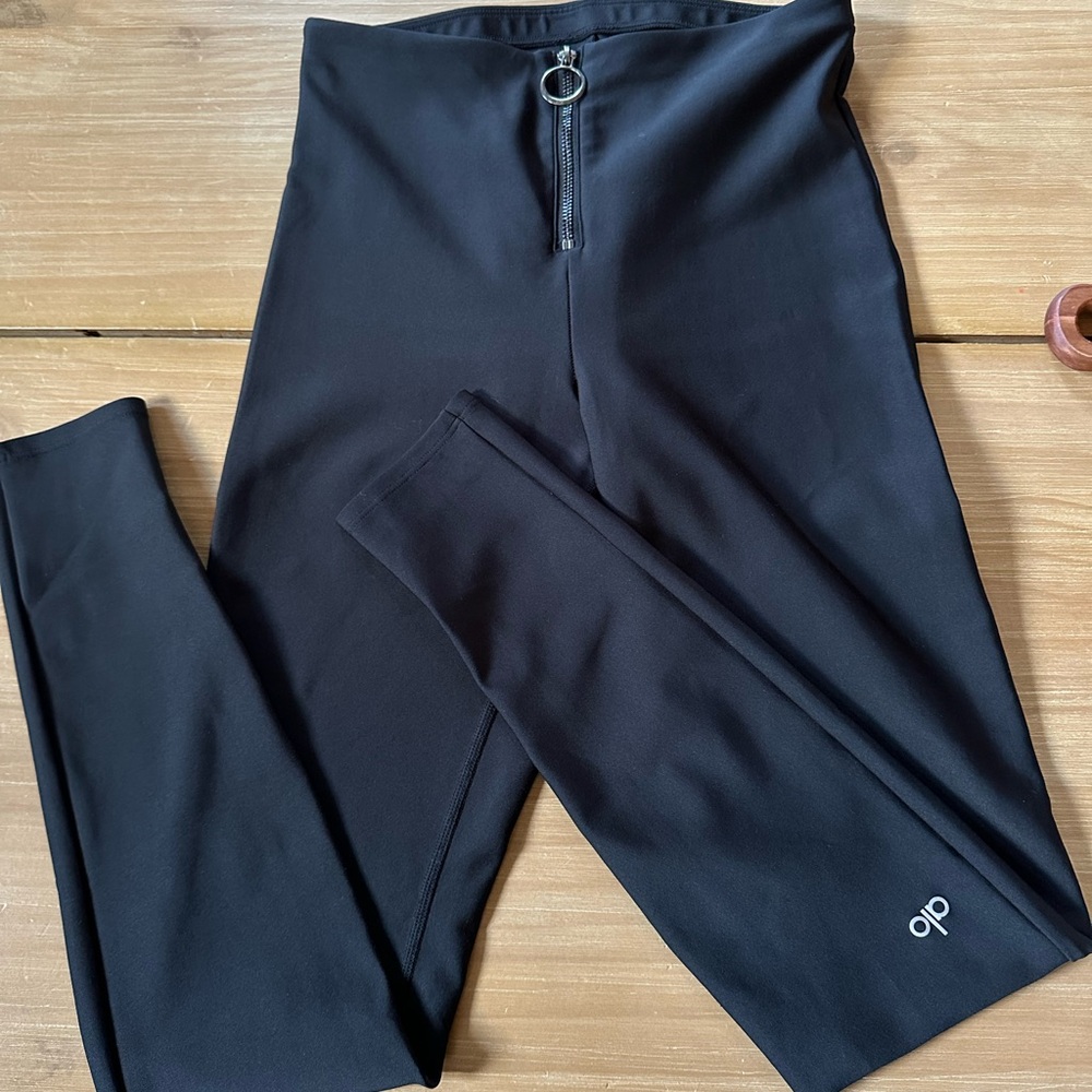 Alo leggings with front zip 🔥